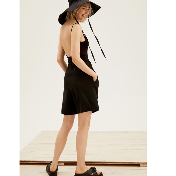 H&M Black Lyocell-blend Shorts - Picture 4 of 7